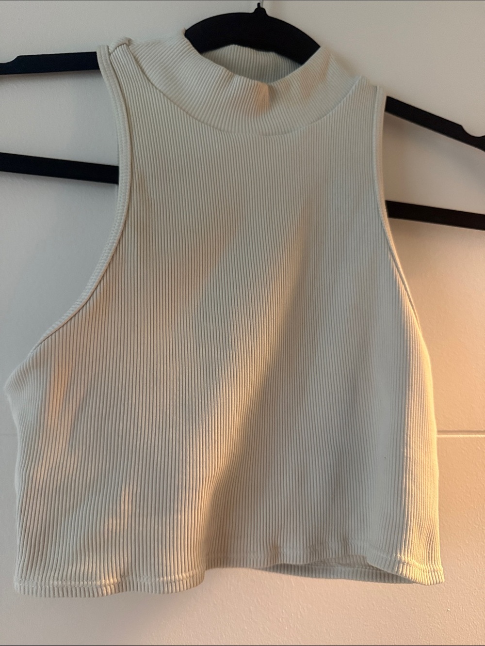 ALO Yoga Ribbed Racerback Sports Bra - Cream - Picture 4 of 4